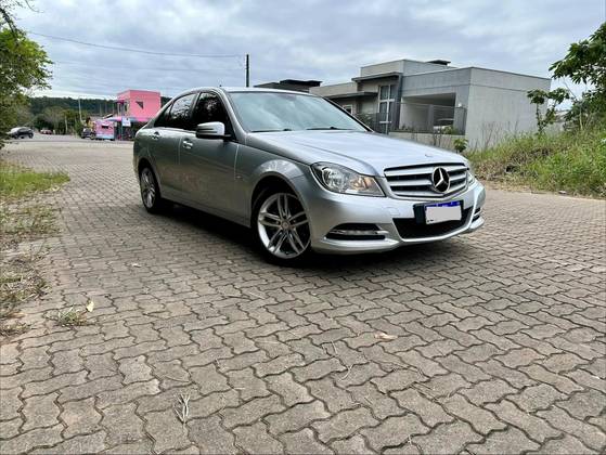 MERCEDES-BENZ C 180 1.8 CGI CLASSIC 16V GASOLINA 4P AUTOMÁTICO MERCEDES-BENZ C 180 1.8 CGI CLASSIC 16V GASOLINA 4P AUTOMÁTICO